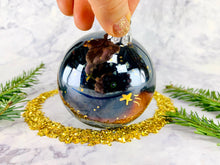 Load image into Gallery viewer, Dusky Ornament