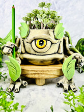 Load image into Gallery viewer, Green Thumb Chieftain