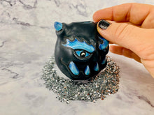Load image into Gallery viewer, Blue Oni Puffer