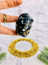 Load image into Gallery viewer, Carbon Chuckles, Smokable Ornament
