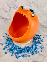 Load image into Gallery viewer, Sponge Eater