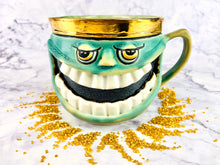 Load image into Gallery viewer, King Shamrock