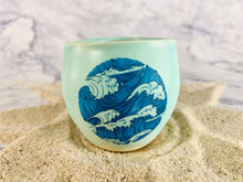 Load image into Gallery viewer, Young Beachmaster