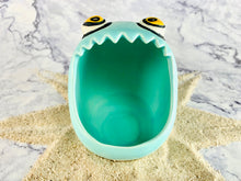 Load image into Gallery viewer, Sponge Muncher