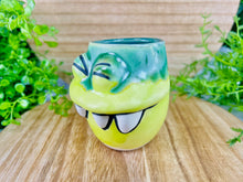 Load image into Gallery viewer, Chortles-leaf Grinbangs