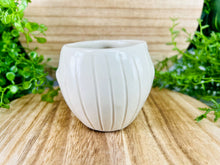 Load image into Gallery viewer, Oolong Song