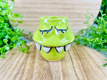 Load image into Gallery viewer, Clover Calmfang