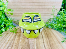 Load image into Gallery viewer, Chives Buttless