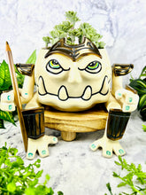 Load image into Gallery viewer, Golden Flower Ranger