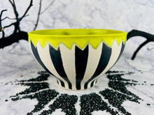 Load image into Gallery viewer, Devilish Dou'Vous