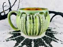 Load image into Gallery viewer, King Croc