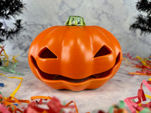 Load image into Gallery viewer, Jackie Lantern