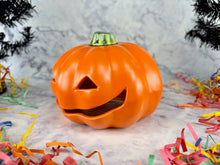 Load image into Gallery viewer, Jackie Lantern