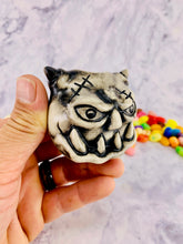 Load image into Gallery viewer, Luci