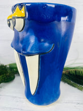 Load image into Gallery viewer, Crown Eyed Girl