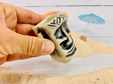 Load image into Gallery viewer, Rapanui Hughey