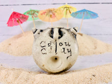 Load image into Gallery viewer, Sandy Toed Goblin