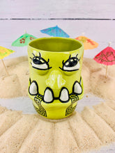 Load image into Gallery viewer, Island Traveler