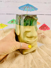 Load image into Gallery viewer, Bonding Moai