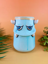 Load image into Gallery viewer, Seafoam Sanders
