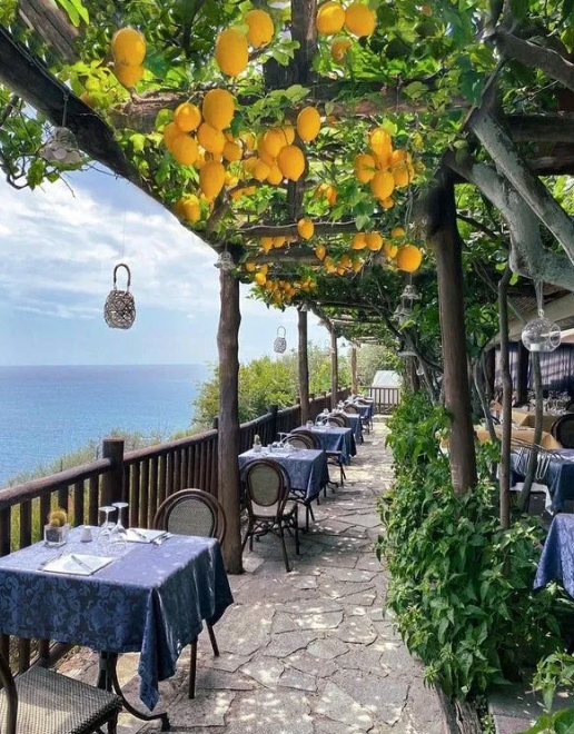 Dinner at the Amalfi Coast